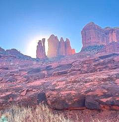 Beautiful red rock spires on Grand Canyon tours from Sedona AZ